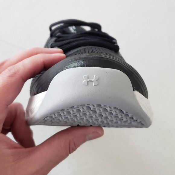 NEW Under Armour Charged Commit TR 3 3023703-001 Men's Black/White Size 9.5 - Picture 6 of 10